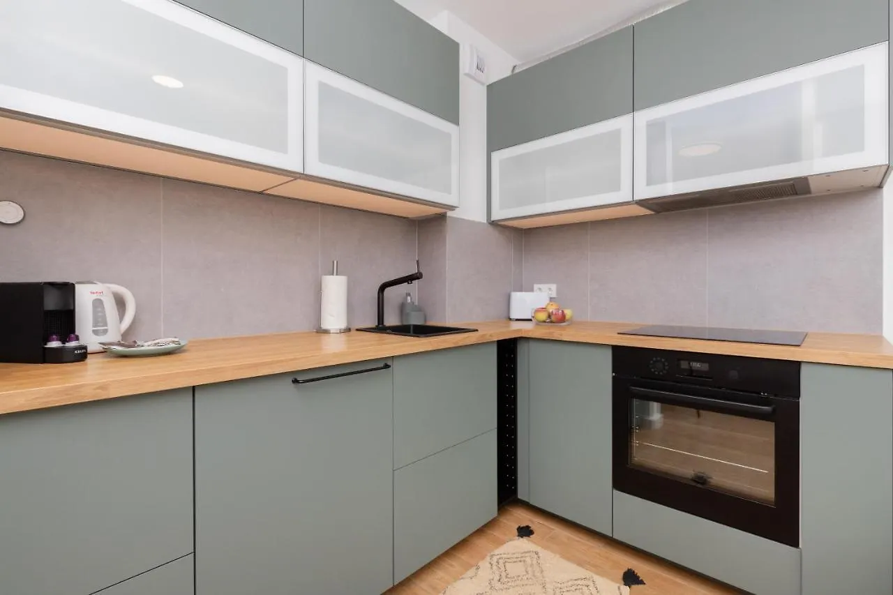 Bright & Trendy Gdansk Apartment With Balcony By Noclegi Renters